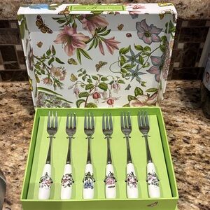 Portmeirion Floral Fork Set with Green Box